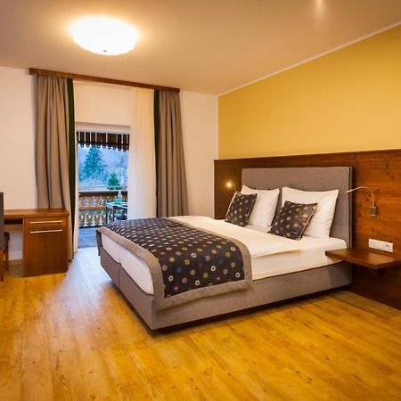 ホテルGasthof Zum Forsthaus フィッシュバッハ エクステリア 写真